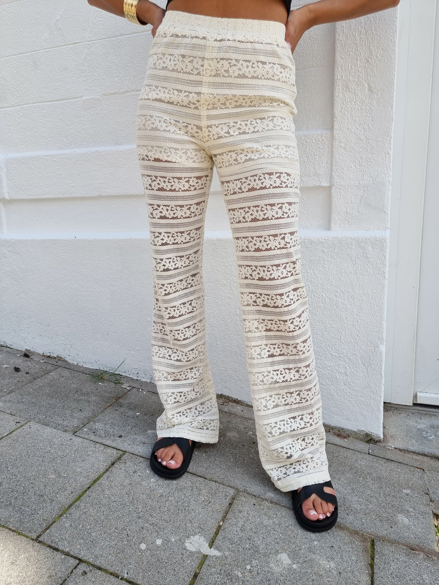 Pantalon dentelle PRÉ-COMMANDE